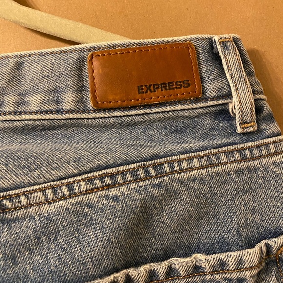 Express High waisted raw hem mom jeans - Picture 6 of 6